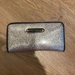 betsy johnson wallet